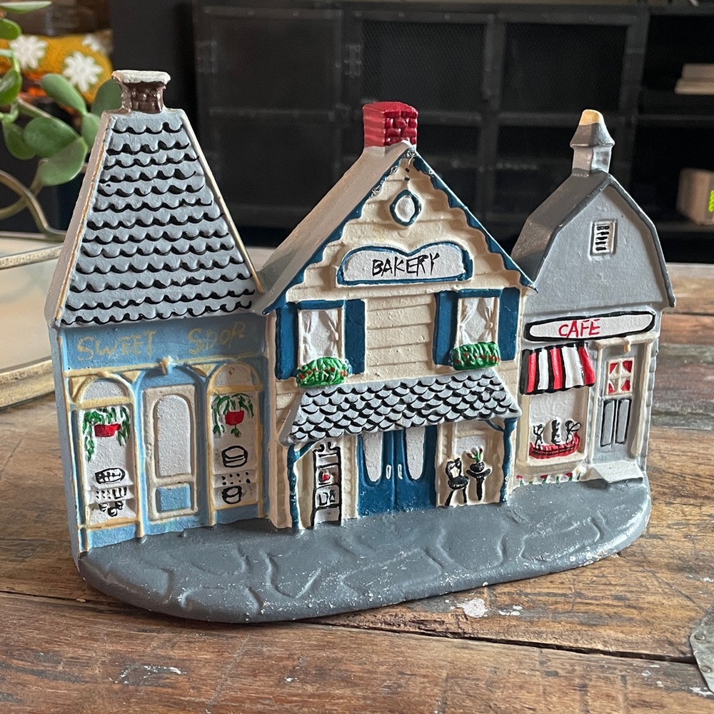 Vintage Cast Iron Charming Village Bakery and Cafe Doorstop